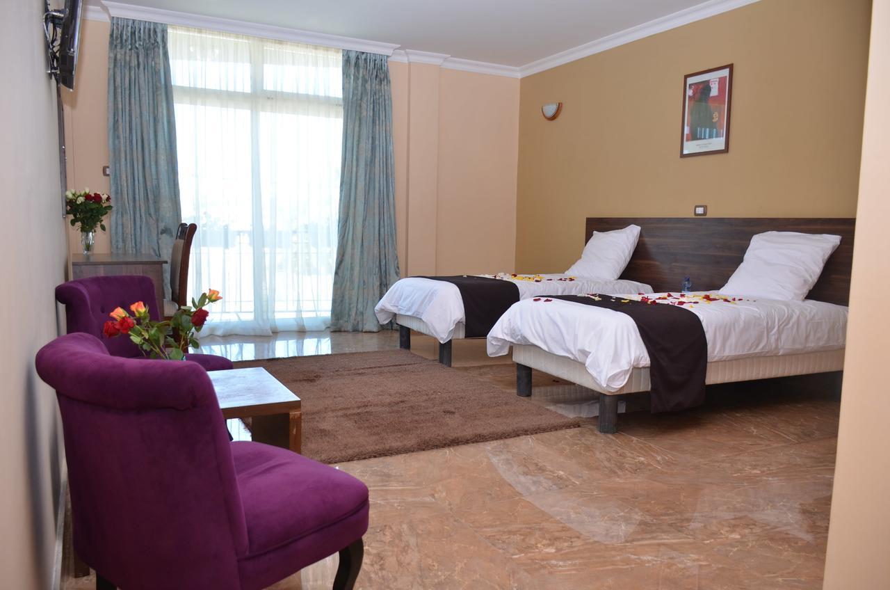 Melodie Hotel Αντίς Αμπέμπα Εξωτερικό φωτογραφία