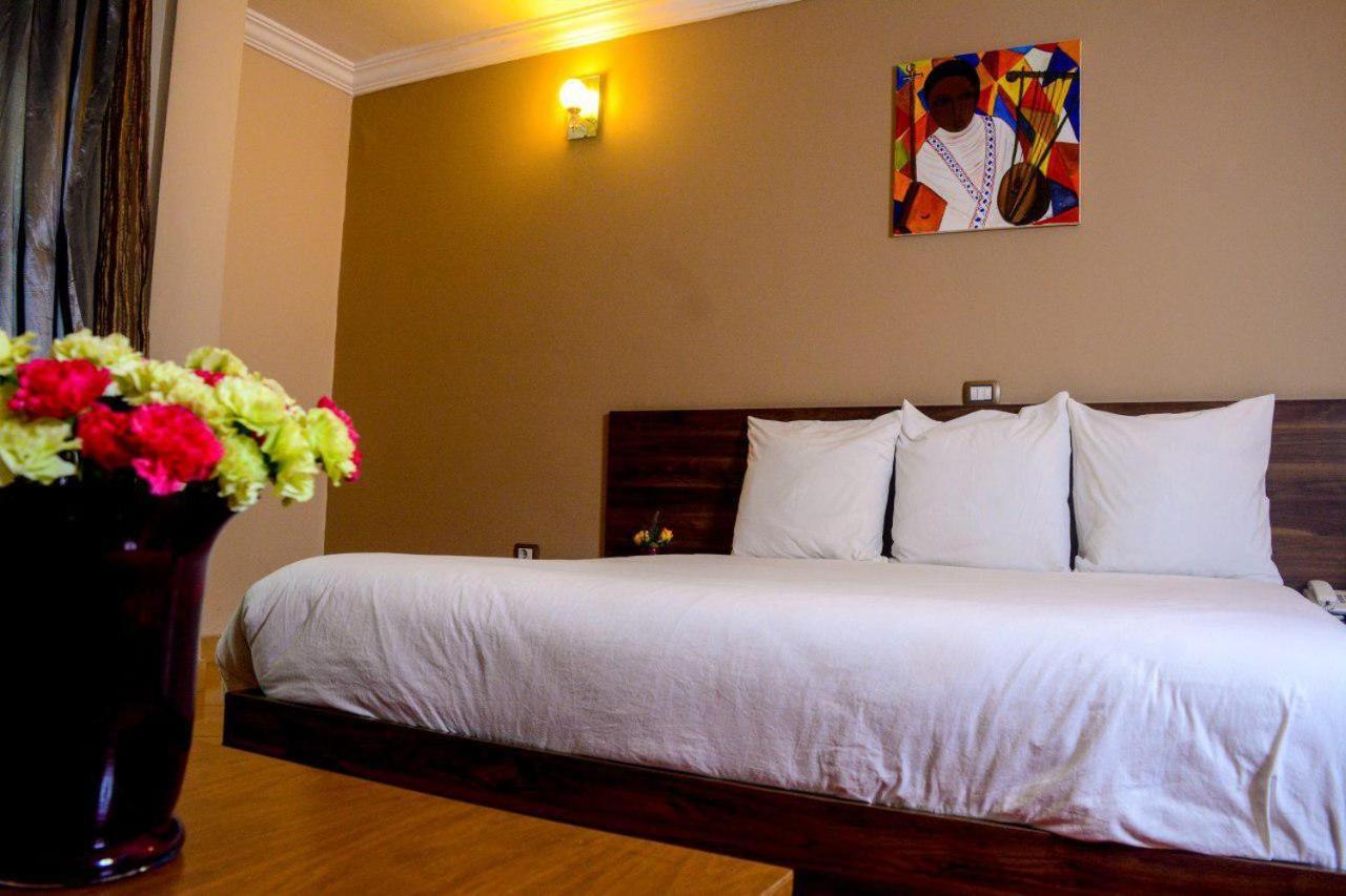 Melodie Hotel Αντίς Αμπέμπα Εξωτερικό φωτογραφία